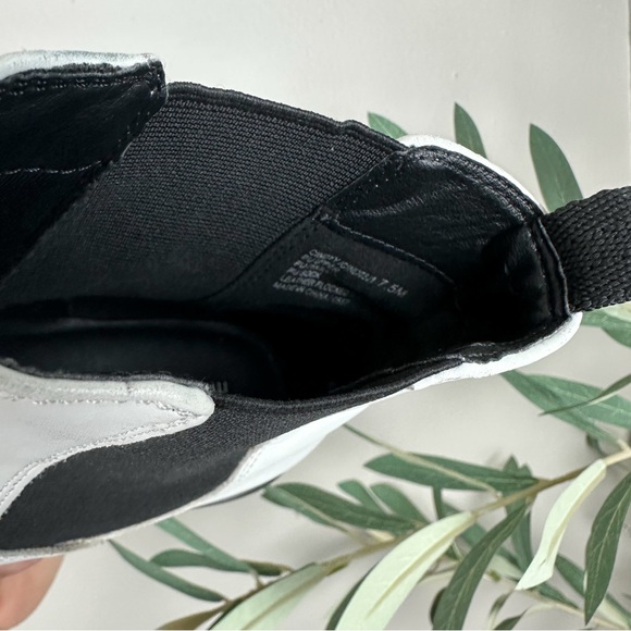 MADDEN GIRL Cindyy Chelsea Chunky Lug Boot White Sz 7.5 - Picture 10 of 10